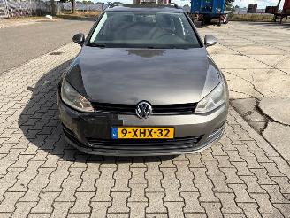 damaged passenger cars Volkswagen Golf 1.2 TSI BlueMotion 16V Combi/o  Benzine 1.197cc 77kW (105pk) FWD 2013-04/2020-08  CJZA 2014/1