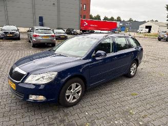 skadebil auto Skoda Octavia 1.6 TDI Greenline Combi/o 4Dr Diesel 1.598cc 77kW (105pk) FWD 2012/5