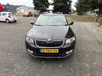 skadebil auto Skoda Octavia Octavia Combi (5EAC) Combi 5-drs 2012 / 2020 2014/4
