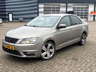 skadebil auto Seat Toledo 1.2 TSI Liftback  Benzine 1.197cc 77kW (105pk) FWD 2012-07/2015-06  CBZB 2013/7