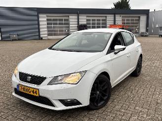 skadebil auto Seat Leon 1.4 TSI 16V Hatchback 4Dr Benzine 1.390cc 90kW (122pk) FWD 2012-09/2013-06  CMBA 2013/5
