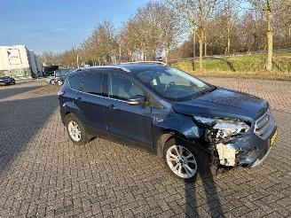 Ford Kuga 1.5 EcoBoost 16V 150 SUV  Benzine 1.499cc 110kW (150pk) FWD picture 4