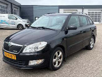 krockskadad bil auto Skoda Fabia 1.2 TDI 12V Greenline Combi/o 4Dr Diesel 1.199cc 55kW (75pk) FWD 2010-05/2014-12  CFWA 2011/7