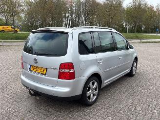 Volkswagen Touran 2.0 FSI 16V MPV  Benzine 1.984cc 110kW (150pk) FWD 2004-05/2005-11 (1T1) BLX picture 7
