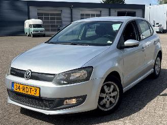 uszkodzony samochody osobowe Volkswagen Polo 1.2 TDI 12V BlueMotion Hatchback  Diesel 1.199cc 55kW (75pk) FWD 2009-10/2014-05  CFWA 2011/6