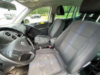 Volkswagen Tiguan 1.4 TSI 16V SUV  Benzine 1.390cc 110kW (150pk) FWD 2008-03/2011-05 (5N1) CAVA picture 16