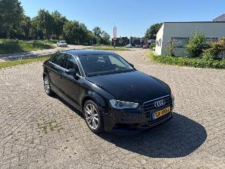 Coche accidentado Audi A3 1.4 TFSI 16V Sedan 4Dr Benzine 1.395cc 92kW (125pk) FWD 2014-06/2016-08 (8VL) CZCA 2015/6