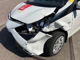 Toyota Aygo 1.0 12V VVT-i Hatchback  Benzine 998cc 53kW (72pk) FWD 2018-03 (KGB40) 1KRFE picture 5