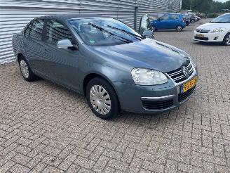  Volkswagen Jetta 1.6 Sedan 4Dr Benzine 1.595cc 75kW (102pk) FWD 2006/5