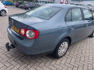 Volkswagen Jetta 1.6 Sedan 4Dr Benzine 1.595cc 75kW (102pk) FWD picture 10