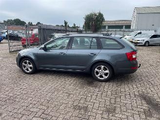 Skoda Octavia 1.2 TSI 16V Combi/o 4Dr Benzine 1.197cc 77kW (105pk) FWD 2012-11/2020-07  CJZA picture 12
