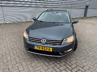 skadebil auto Volkswagen Passat 1.4 TSI 16V Combi/o  Benzine 1.390cc 90kW (122pk) FWD 2010-08/2014-12  CAXA 2011/8