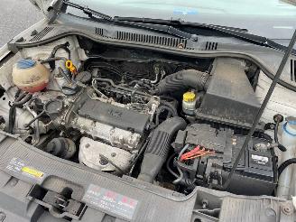 Seat Ibiza 1.2 12V Hatchback 2Dr Benzine 1.198cc 51kW (69pk) FWD 2009-06/2015-05 (6J1) CGPA picture 14