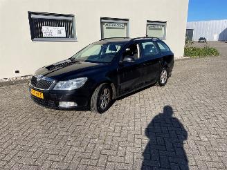 skadebil auto Skoda Octavia 1.6 TDI Greenline Combi/o 4Dr Diesel 1.598cc 77kW (105pk) FWD 2009-06/2013-04 (1Z5) CAYC 2010/10