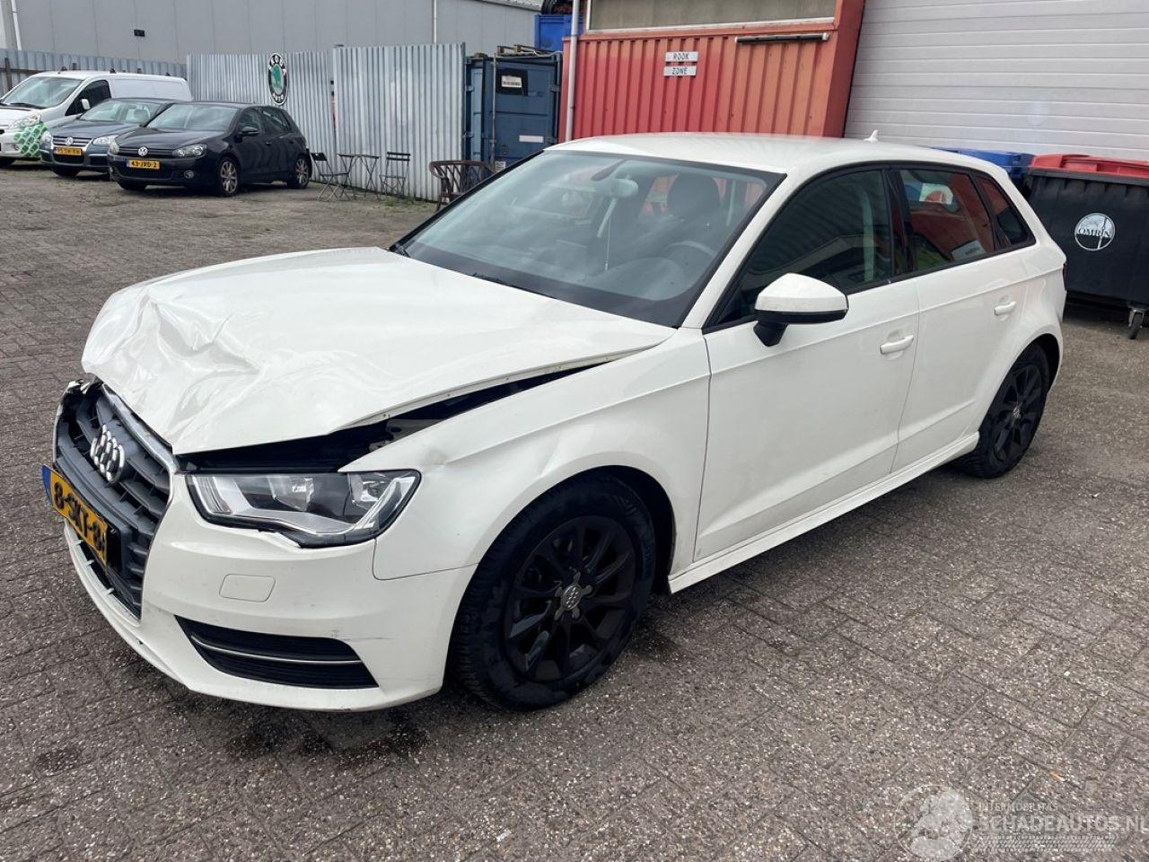 Audi A3 1.6 TDI Ultra 16V Hatchback 4Dr Diesel 1.598cc 81kW (110pk) FWD 2013-09/2015-04 (8VA; 8VF) CRKB