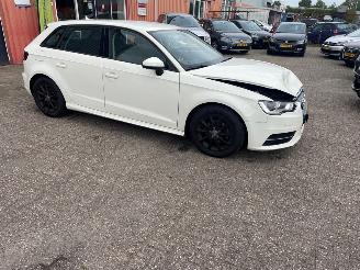 Audi A3 1.6 TDI Ultra 16V Hatchback 4Dr Diesel 1.598cc 81kW (110pk) FWD 2013-09/2015-04 (8VA; 8VF) CRKB picture 6