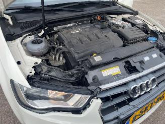 Audi A3 1.6 TDI Ultra 16V Hatchback 4Dr Diesel 1.598cc 81kW (110pk) FWD 2013-09/2015-04 (8VA; 8VF) CRKB picture 19