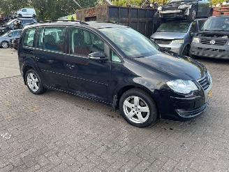 Volkswagen Touran  picture 3