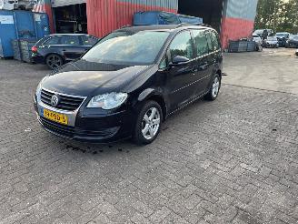Auto incidentate Volkswagen Touran  2011/1