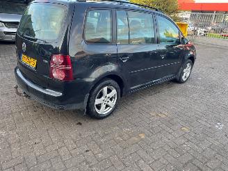 Volkswagen Touran  picture 4