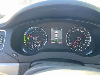 Volkswagen Jetta hybrid picture 13