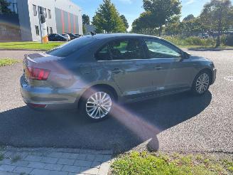 Volkswagen Jetta hybrid picture 2
