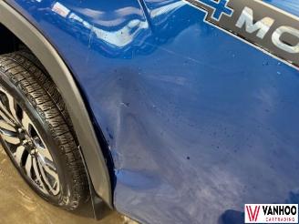 Volkswagen Amarok  picture 11