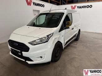 skadebil auto Ford Transit CONNECT 2022/10