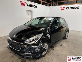 skadebil auto Peugeot 208  2018/11
