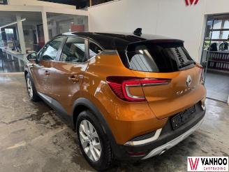 Renault Captur  picture 2