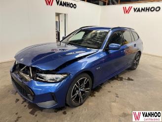 damaged passenger cars BMW 3-serie  2023/6