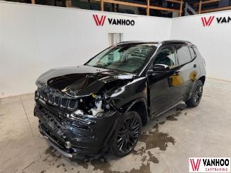 krockskadad bil auto Jeep Compass  2023/2