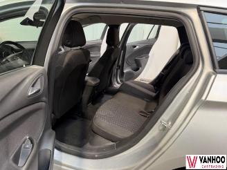 Opel Astra  picture 9