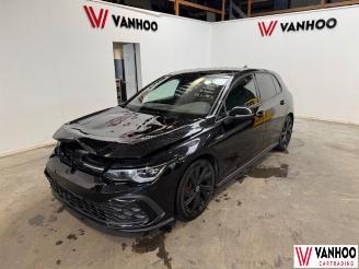 damaged passenger cars Volkswagen Golf  2024/1