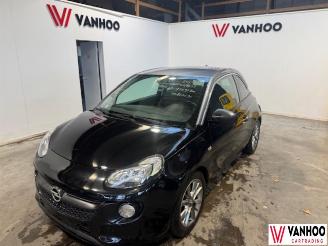 krockskadad bil auto Opel Adam  2017/7