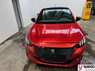 Peugeot 208  picture 3