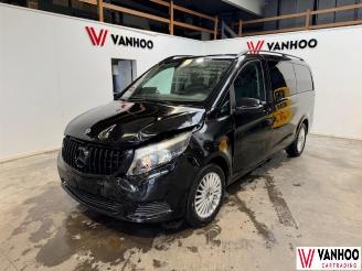 skadebil auto Mercedes V-klasse  2019/2