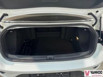 Volkswagen T-Roc  picture 7