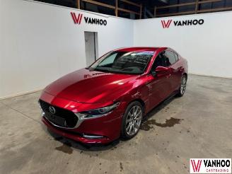 Voiture accidenté Mazda 3  2024/5