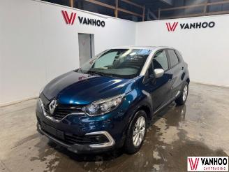 skadebil auto Renault Captur  2019/2