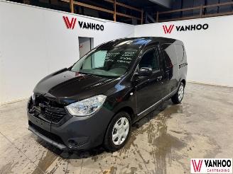 Schadeauto Dacia Dokker  2020/9