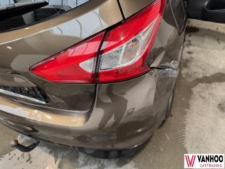 Nissan Pulsar  picture 8