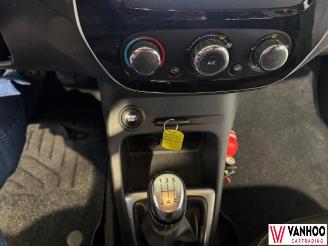 Renault Captur  picture 17