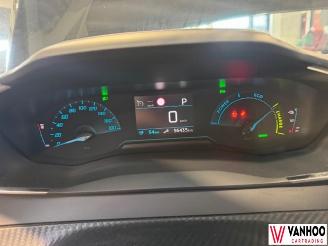 Peugeot e-208  picture 21