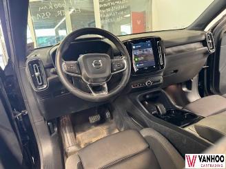 Volvo EX40  picture 17