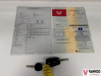 Peugeot 108  picture 21