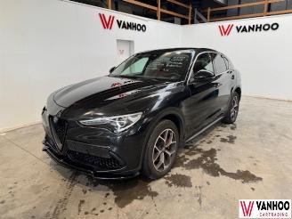 krockskadad bil auto Alfa Romeo Stelvio  2018/8