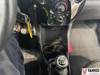 Peugeot 108  picture 19