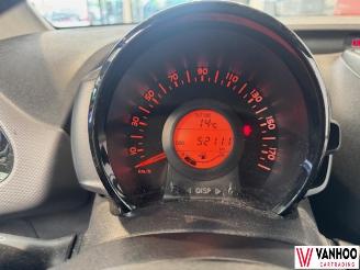 Peugeot 108  picture 21