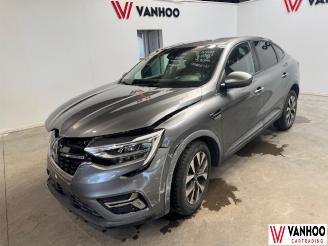 skadebil auto Renault Arkana  2023/5